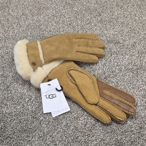 UGG Women's Brown Shearling Mittens